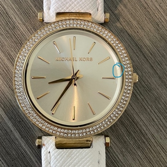 Michael Kors Gold Watch Leather Strap - Picture 7 of 8